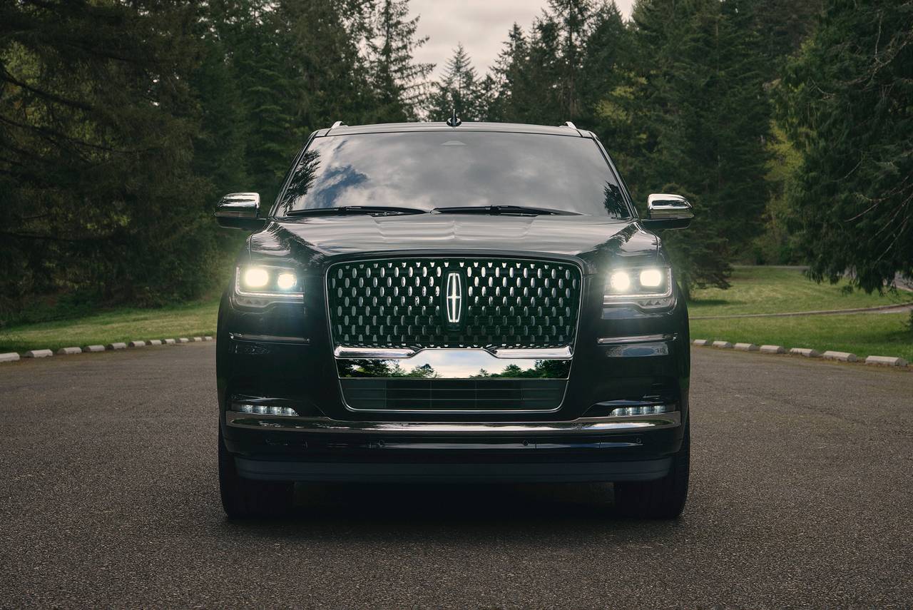 Lincoln Navigator XL Black Label