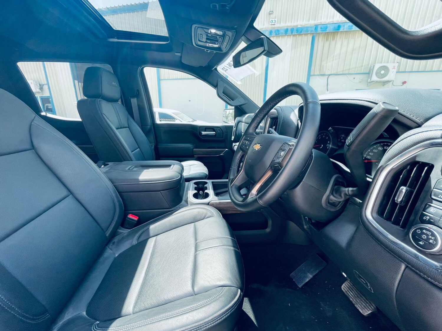 Chevrolet Silverado, photo 6 of 11