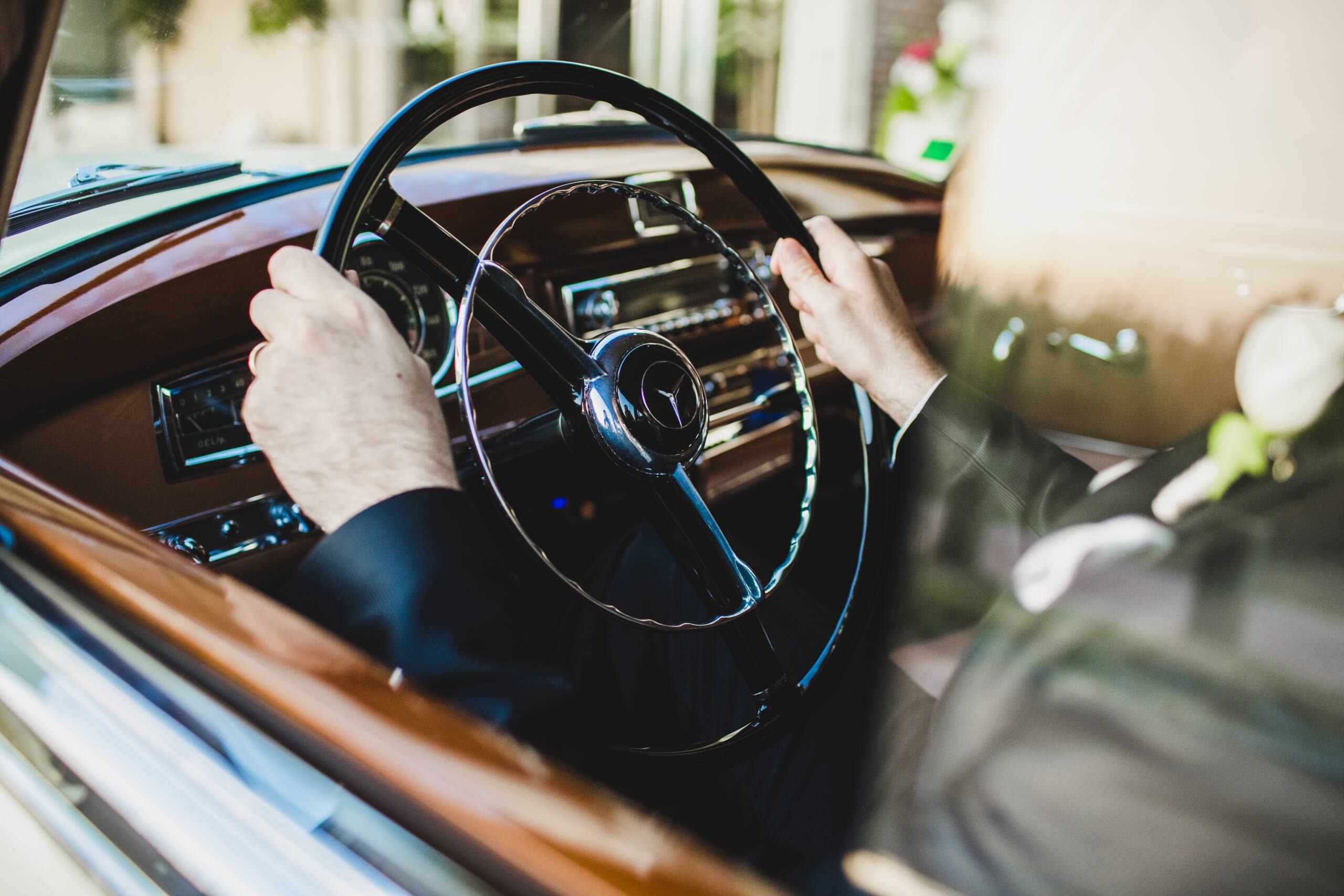 Why Collectors Love the 1955‑65 Rolls‑Royce Silver Cloud