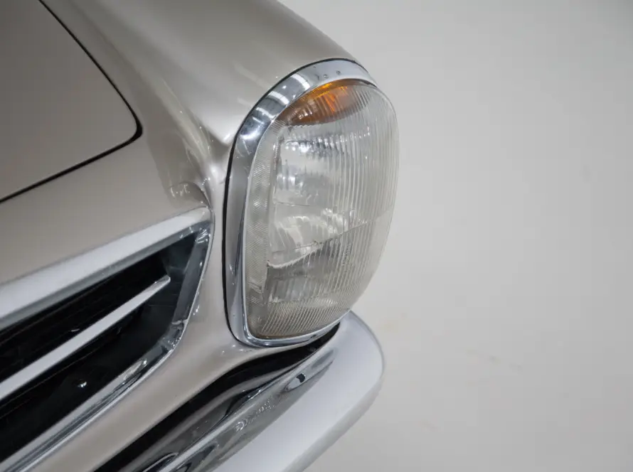 Mercedes W111 Coupe: Classic Luxury Icon