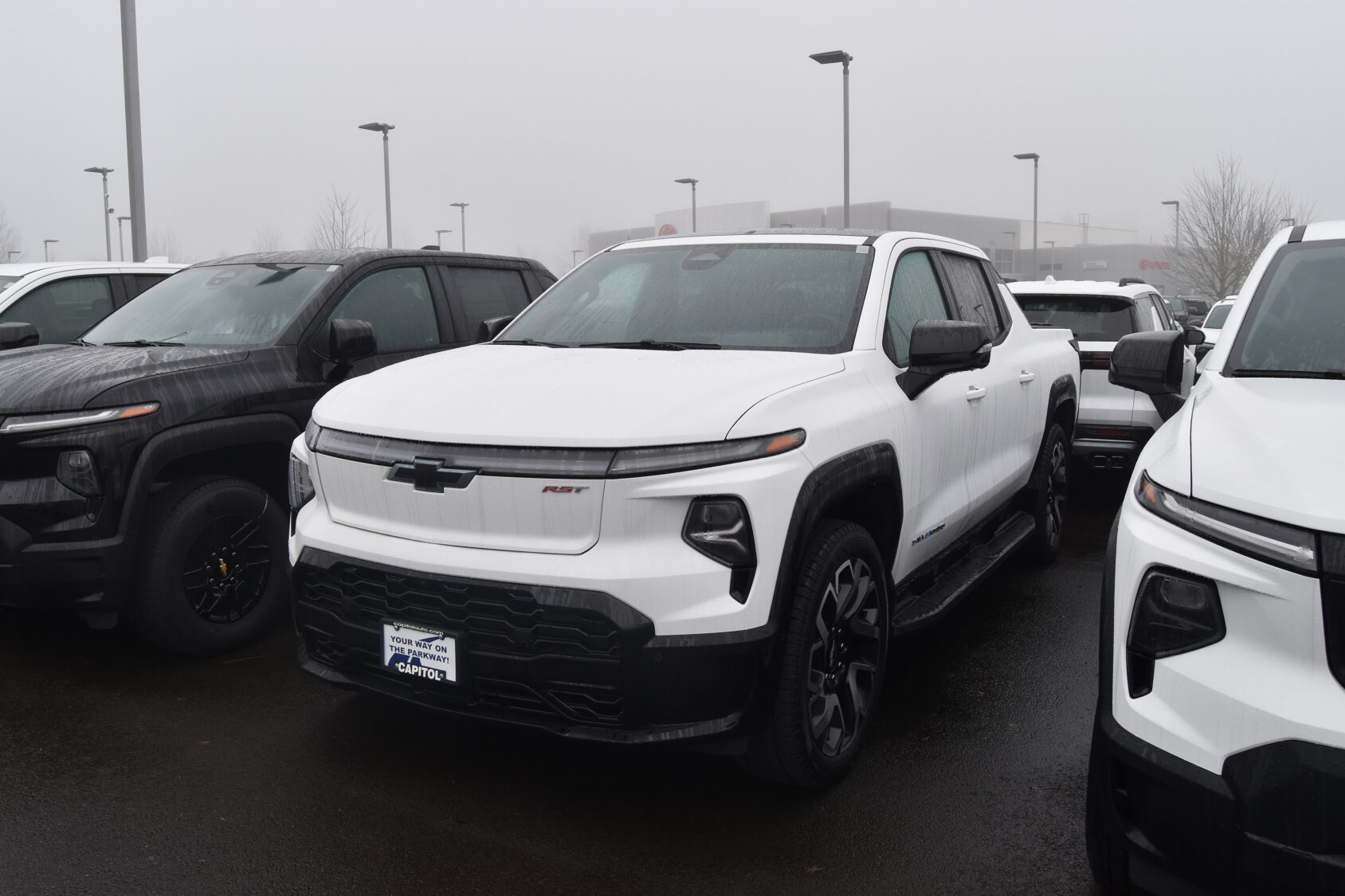 2024 Chevrolet Silverado EV RST, photo 1 of 5