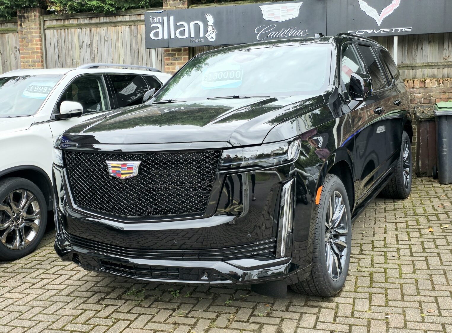 2025 Cadillac Escalade IQL, photo 1 of 7
