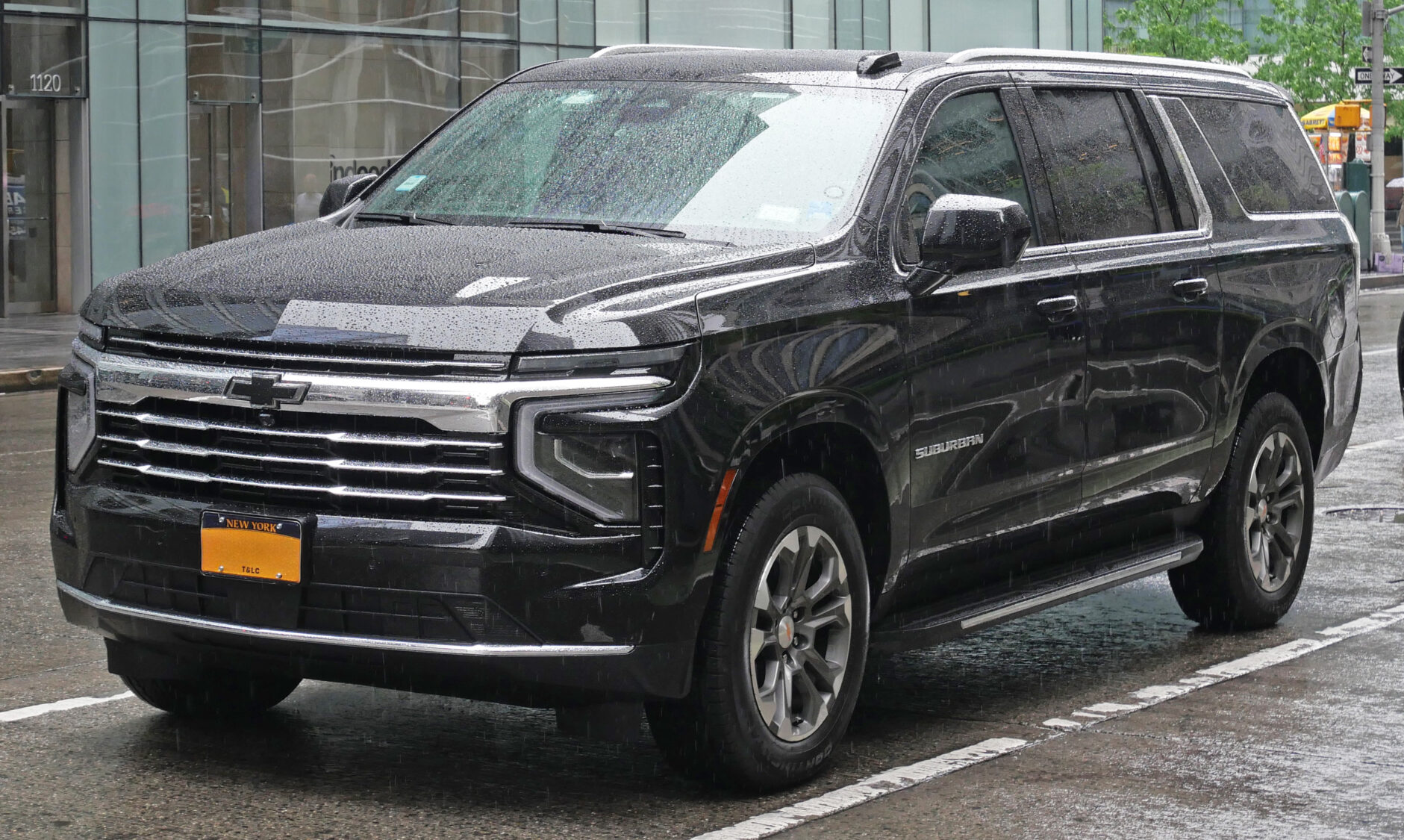 2025 Chevrolet Suburban, photo 4 of 7