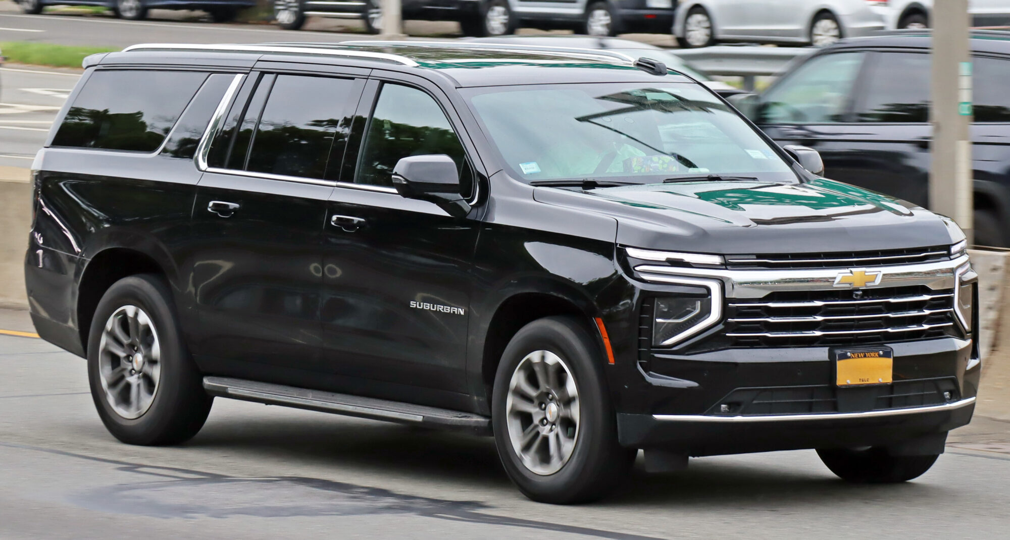 2025 Chevrolet Suburban, photo 5 of 7