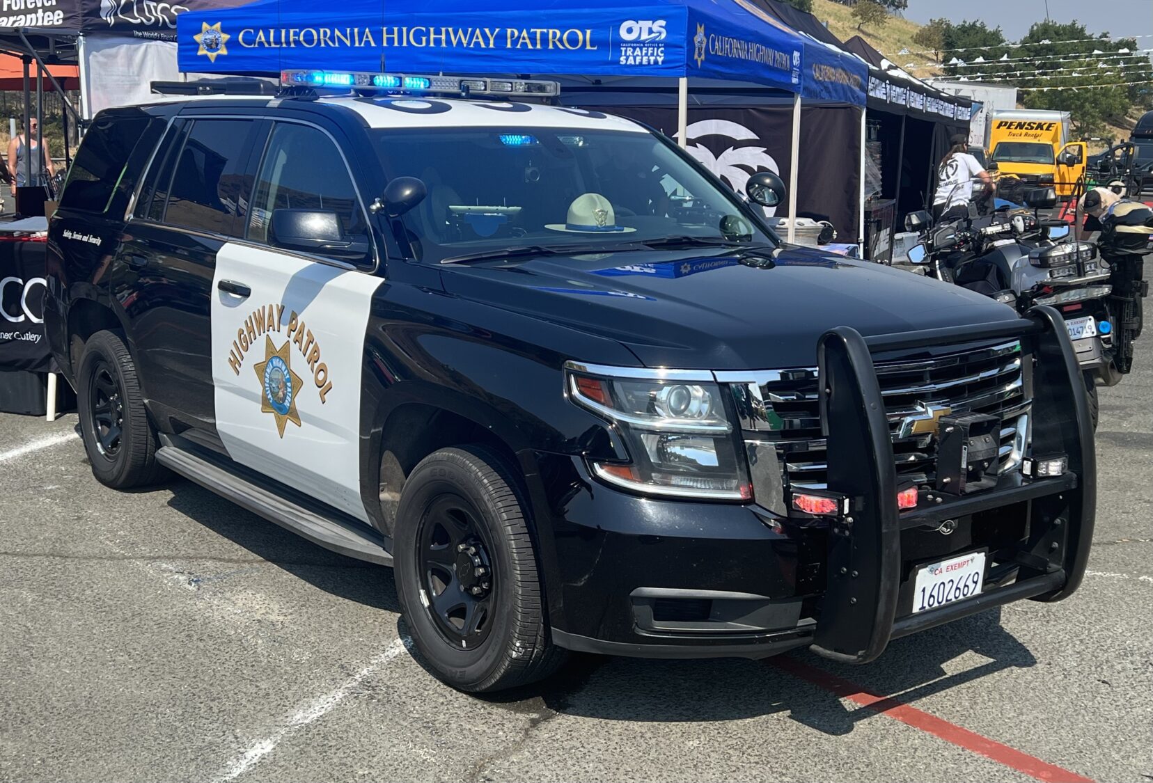 2025 Chevrolet Tahoe, photo 6 of 6