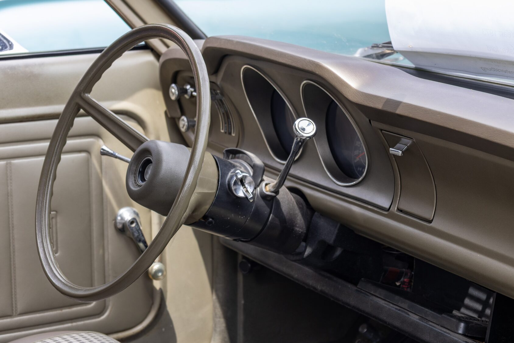 2025 Ford Maverick, photo 2 of 7