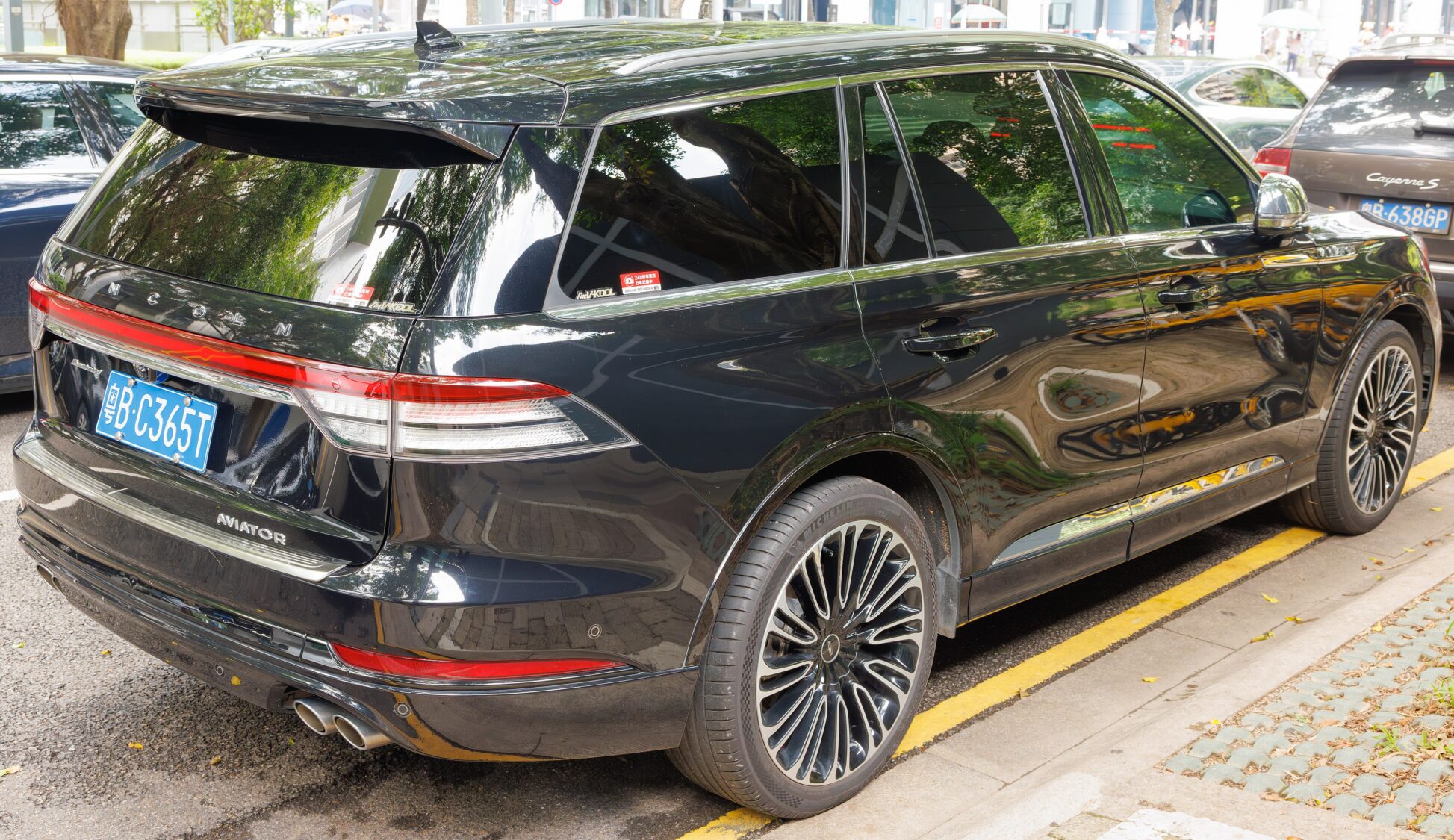 2025 Lincoln Aviator, photo 5 of 7