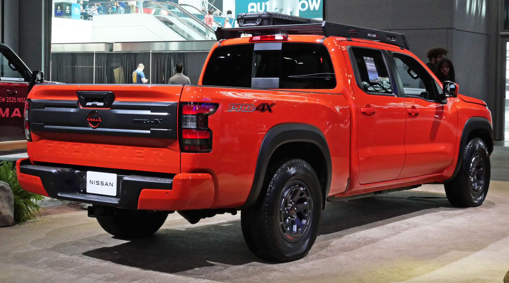 2025 Nissan Frontier Pro, photo 7 of 7