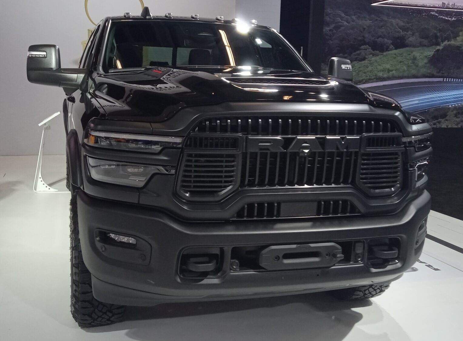 2025 RAM 3500/4500/5500 Chassis Cab, photo 5 of 7