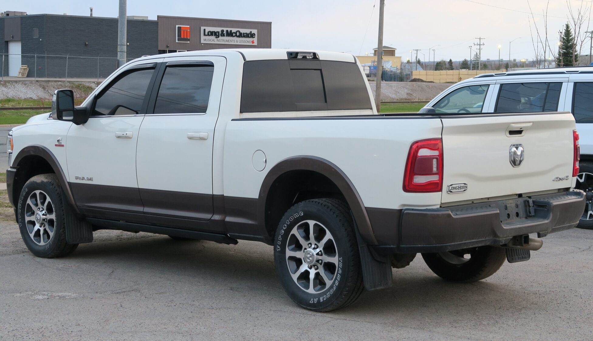 2025 RAM 3500 Heavy Duty, photo 1 of 6